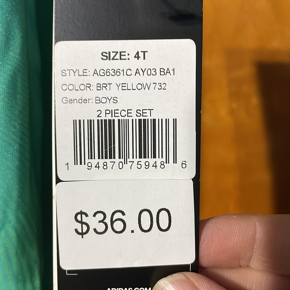 Adidas Short Set - Picture 2 of 7